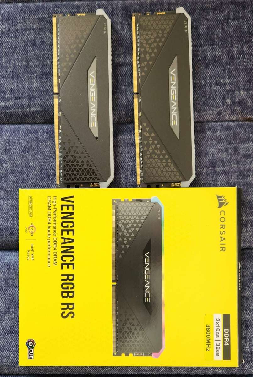 Corsair Vengeance RGB RS 32gb DDR4