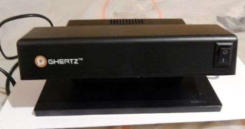 Counterfeit money detector