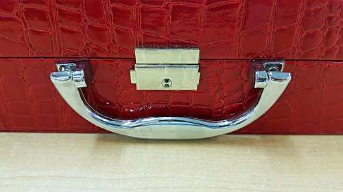 WATCH BOX / DISPLAY / CASE / STORAGE *12 SLOT/ BLOCK/ DIVISION* BARGAIN RED