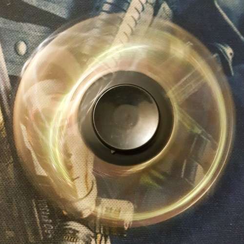 FIDGET SPINNER - BLACK GOLD METAL (LOCAL STOCK)*CHEAPEST SHIPMENT OUT OF ALL SELLERS*