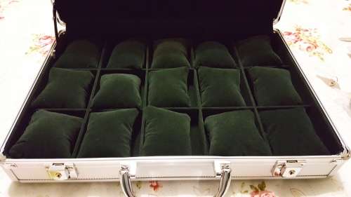 15 SLOT WATCH CASE ALUMINUM BRIEFCASE DESIGN *Last Stock until August*