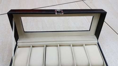 6 SLOT PU LEATHER WATCH BOX *VALENTINES SPECIAL*