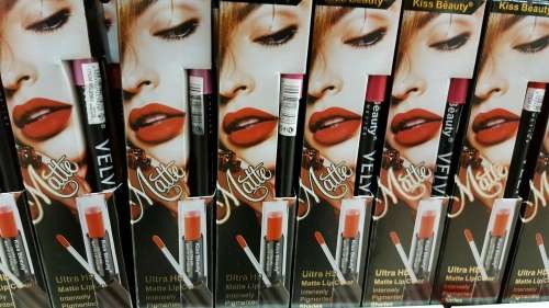 KISS BEAUTY MAKEUP- ULTRA HD MATTE LIQUID LIPSTICK PLUS LIP LINER 2 IN 1/ 12PC BOX *WHOLESALE*