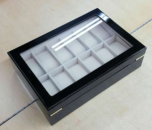 WATCH BOX / DISPLAY / CASE / STORAGE / ORGANISER *12 SLOT/ BLOCK/ DIVISION*BARGAIN*REAL SOLID WOOD