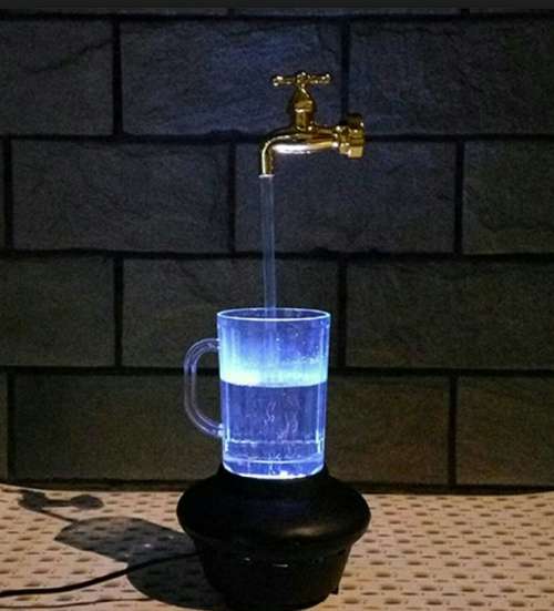 LED MAGIC FAUCET MUG COLORFUL WATER FLOATING FOUNTAIN