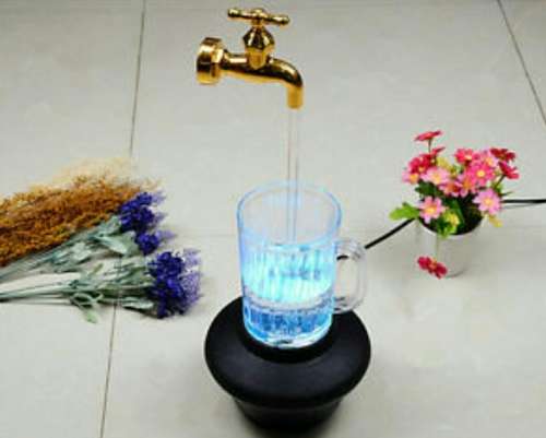 LED MAGIC FAUCET MUG COLORFUL WATER FLOATING FOUNTAIN