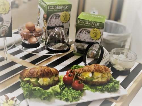 Egg Peel 5 Hard-Boiled Eggs at once