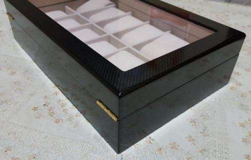WATCH BOX 12 SLOT WOOD / BLACK DOTTED GLOSSY DESIGN