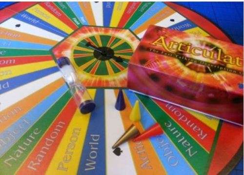 ARTICULATE BOARD GAME - THE FAST DESCRIPTIVE TALKING GAME