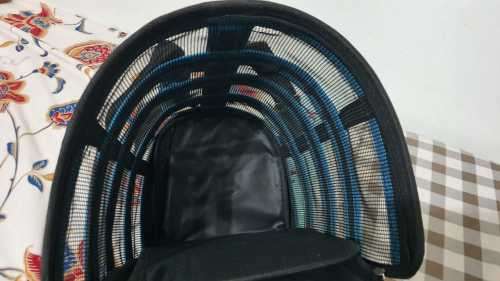 pet carrier / pet travel / Portable bag carrier for puppies and kittens