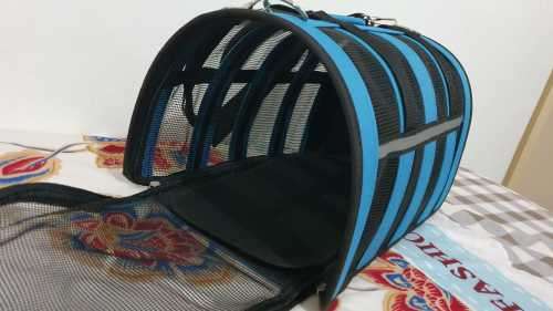 pet carrier / pet travel / Portable bag carrier for puppies and kittens