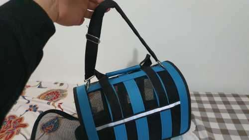 pet carrier / pet travel / Portable bag carrier for puppies and kittens