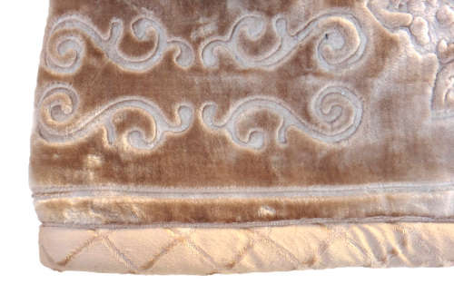 New Arrivals Super Soft 3 PLY Heavy Quality Mink & Embossed Blanket - Brown