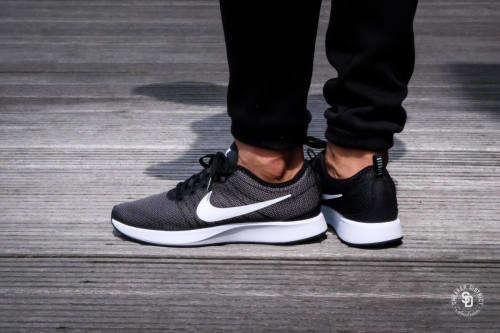 Original Mens Nike DUALTONE RACER BLACK/WHITE/DARK GREY 918227 002 UK Size 10 (SA 10)