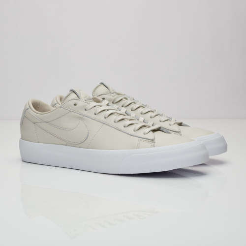Original Mens NIKE Blazer Studio QS Light Bone/ White 850478 001 Size UK 12 (SA12)