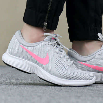 Original Women's NIKE Revolution 4 (latest) 908999 016 Size UK 5.5 (SA 5.5)