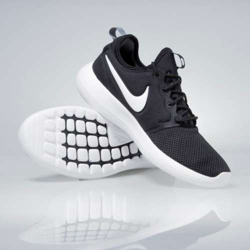 Original Mens NIKE ROSHE TWO 844656 004 Black/ White Size UK 11 (SA 11)