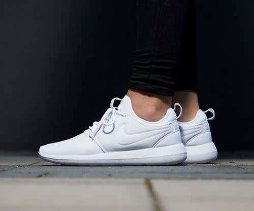 Original Women's NIKE Roshe TWO 844931 100 WHITE/ WHITE Size UK 5.5 (SA 5.5)