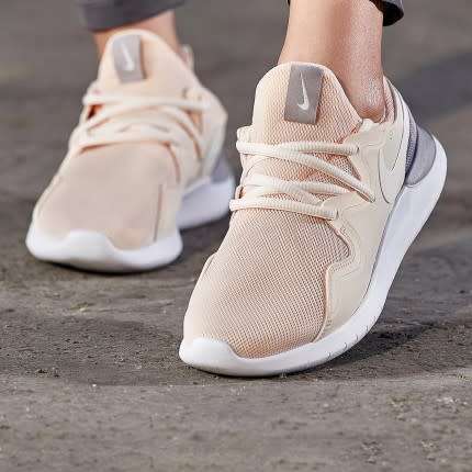 Original Women's NIKE Tessen Running Shoe Guava Ice/ Sail AA2172 800 Size UK 4.5 (SA 4.5)