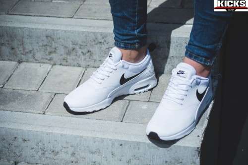Original Women's NIKE AIR MAX THEA White/ Black 599409 103 Size UK 5.5 (SA 5.5)