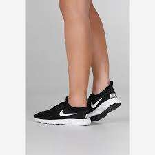 Original Women's Nike JUVENATE Black/ White 724979 009 Size UK 5 (SA 5)