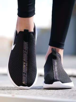 Original Womens NIKE Viale SLP AQ2234 001 (LATEST) BLACK/ WHITE Size UK 4 (SA 4)