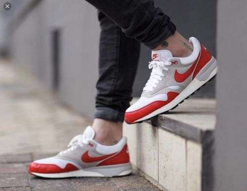 Original Mens NIKE Air ODYSSEY White/University Red Retro Look 652989 106 Size UK 9 (SA 9)