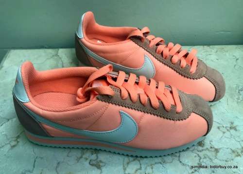 Original Womens NIKE Classic Cortez Nylon Orange Pulse/ Phantom 749864 804 Size UK 4 (SA 4)