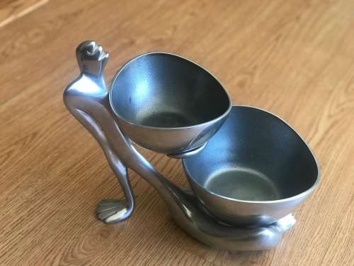 CaRRol BoYeS "Laid Back" Chip and Dip Serving Stand - Preowned