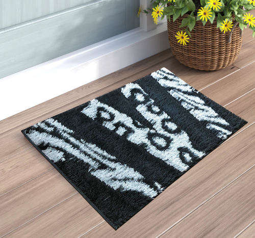Brand New Turkish Soft Furr Door Mat  (Measures 50cm x 80cm)