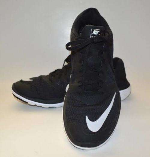 Original Mens Nike FS Lite Run 3 Running Shoes Black / White 807144 001 Size UK 11 (SA 11)
