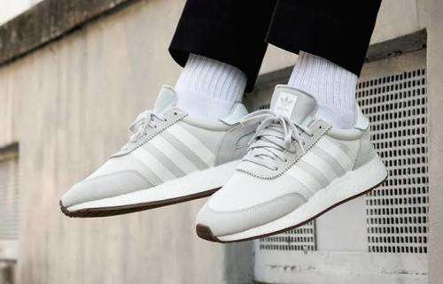 Original Mens adidas Iniki I-5923  Trainers Grey B37924 Size UK 12 (SA 12)