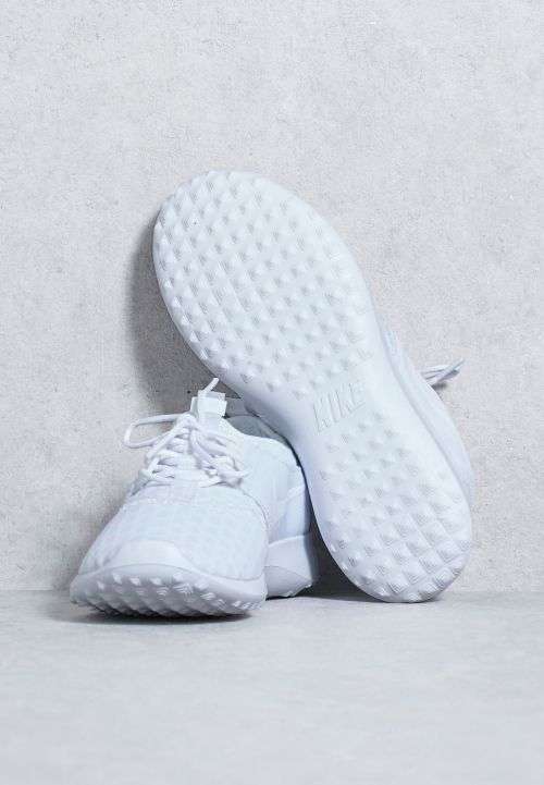 Original Women's Nike JUVENATE All White 724979 103 Size UK 8 (SA 8)