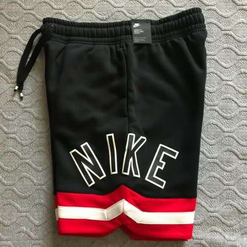 NIKE Men's AIR SHORTS Fleece Loose Fit UNIVERSITY RED/ Black AR1829 010 Size Medium