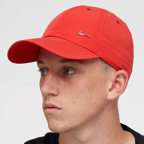 Original UNISEX Nike Sportswear HERITAGE 86 Metal Swoosh Cap Red 943092 657 One Size fits all