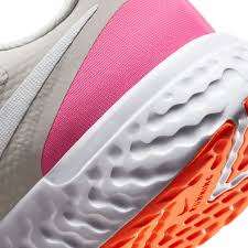 Nike Women's Revolution 5 Platinum Tint / Pink Blast BQ3207 007 Size UK 5.5 (SA 5.5)