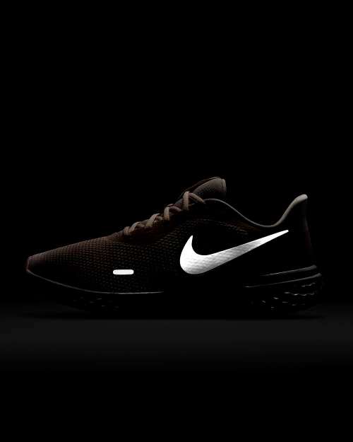 Nike Women's Revolution 5 Platinum Tint / Pink Blast BQ3207 602 Size UK 4.5 (SA 4.5)