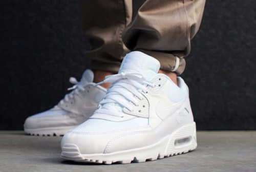 NIKE Men's Air Max 90 Essential White/White 537384 111 Size UK 11 (SA 11)