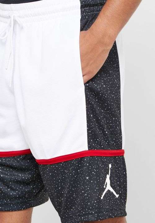 NIKE AIR JORDAN JUMPMAN GRAPHIC SHORTS White/Black AV3211 010  Size Large