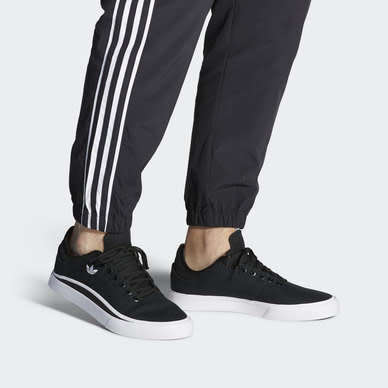 adidas Men's Classics SABALO Core Black/ White EG7840 Size UK 7 (SA 7)