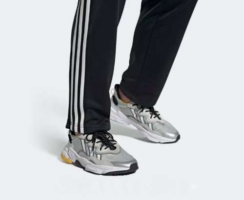 adidas Men's OZWEEGO Cloud White/ Crystal White/ Wonder FV9649 Size UK 10 (SA 10)