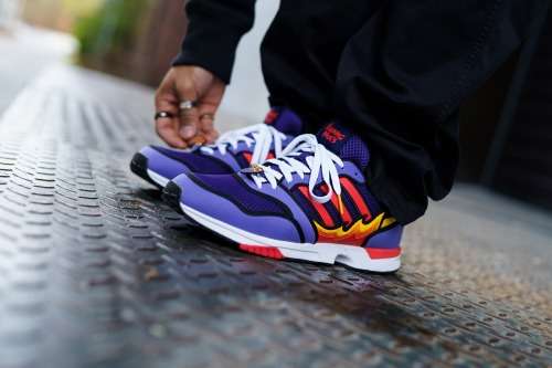 adidas Men`s ZX 1000 SIMPSONS FLAMING MOE Purple/Bright Red/Core Black H05790 Size UK 8 (SA 8)