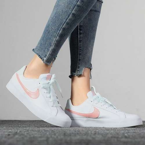 Nike Women`s Court Royale AC White/ Bleached Coral AO2810 107 Size UK 5.5 (SA 5.5)