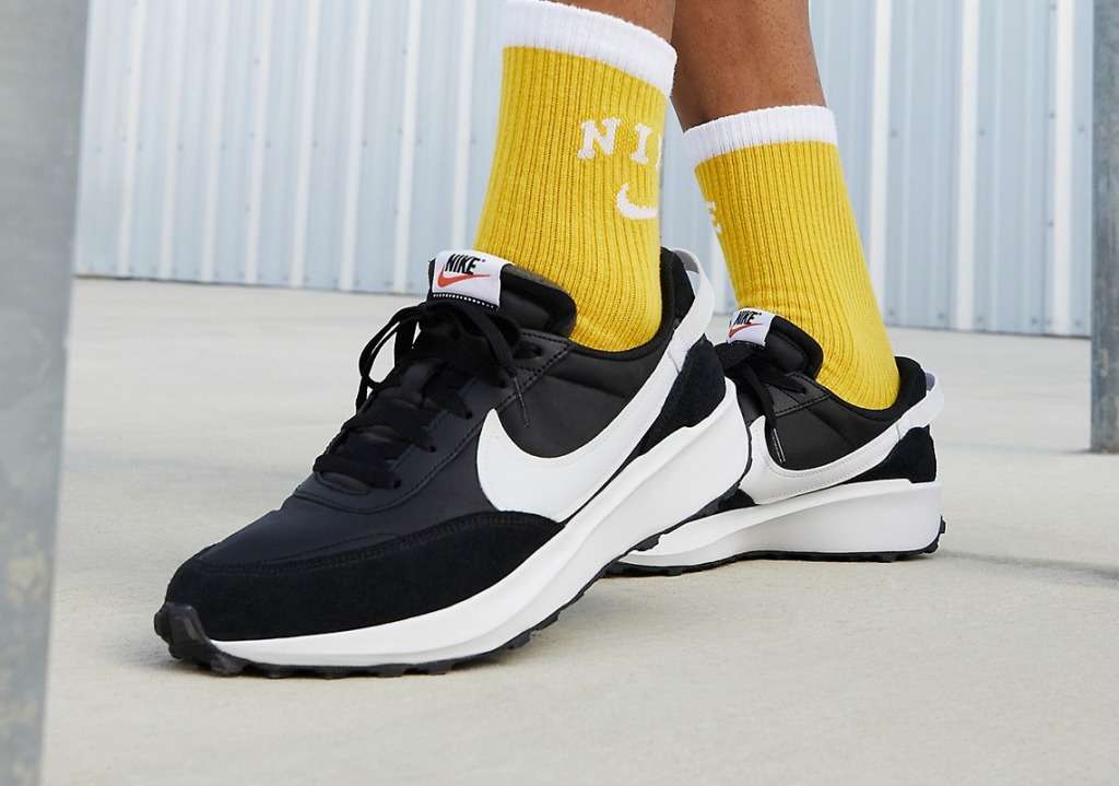 Nike Men`s Waffle Debut Black/ White DH9522 001 Size UK 12 (SA 12)