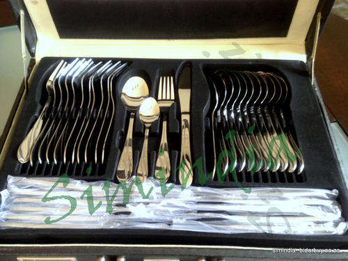 New Arrivals Superior Quality Heavy Stunning 72 Pcs Cutlery Set in Leatherette Case