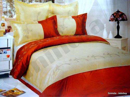 *****EMBROIDRED SILK   6 PEICE QUEEN SIZE AND DUVET COVER SET