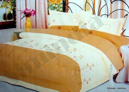 EMBROIDRED COTTON 6 PEICE QUEEN SIZE AND DUVET COVER SET