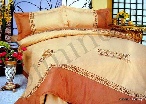 EMBROIDRED COTTON 6 PEICE QUEEN SIZE AND DUVET COVER SET