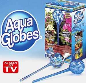 NEW AQUA GLOBES  WATERS YOUR PLANTS FOR YOU 2 PACK