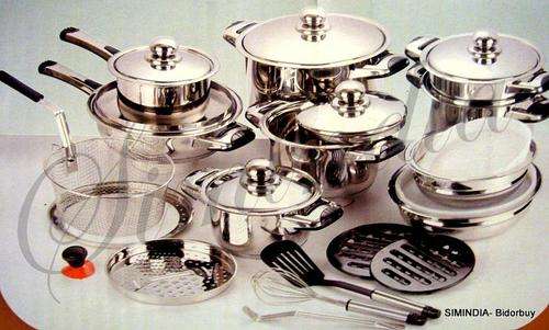 27 PIECES STAINLESS STEEL, HEAVY BOTTOM COOKWARE SET WITH STAINLESS LID.